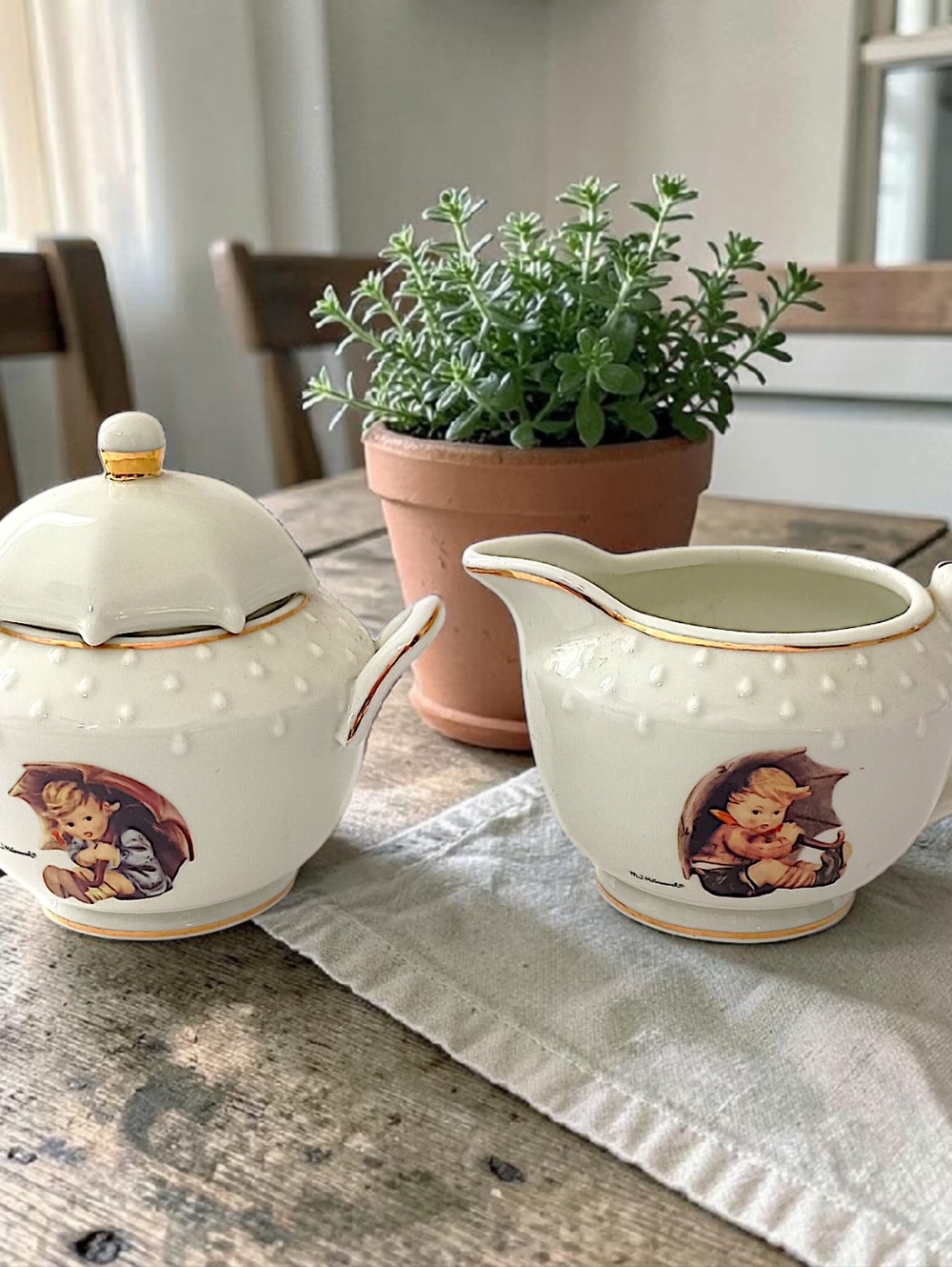 MJ Hummel Umbrella Boy Girl Sugar Bowl Creamer Set Danbury Mint Porcelain Vtg‎